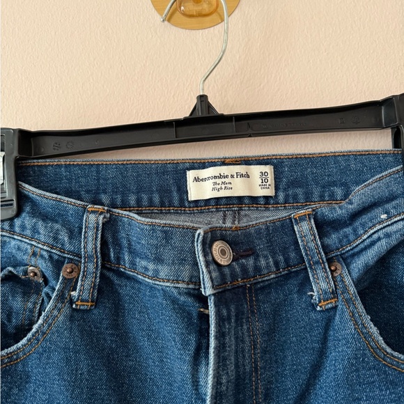 Abercrombie & Fitch The Mom High Rise size 10R 30 - Picture 3 of 5